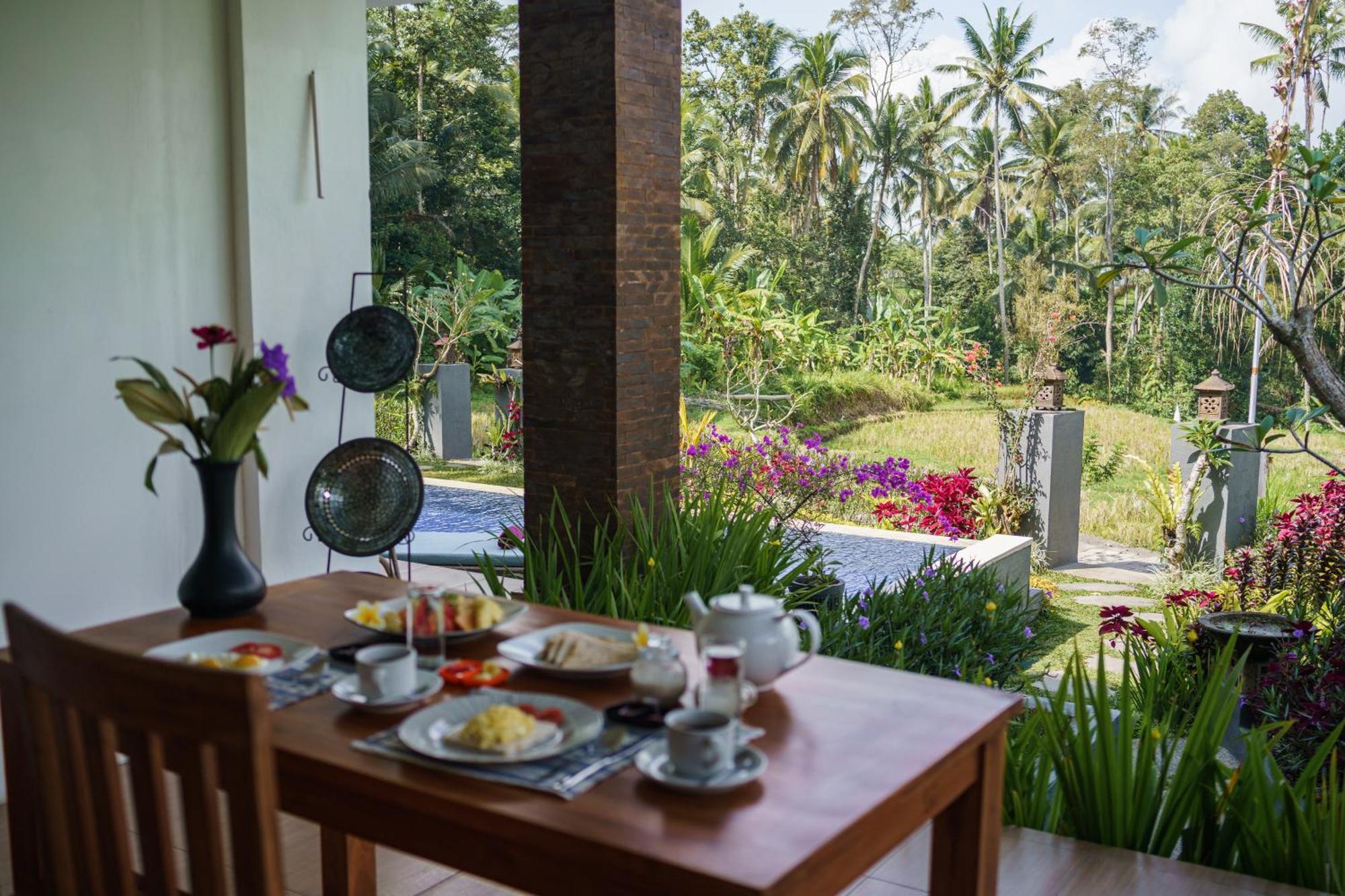 Guest house Adhidrawa *